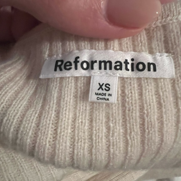 Reformation bell sleeve cashmere top - Picture 6 of 6